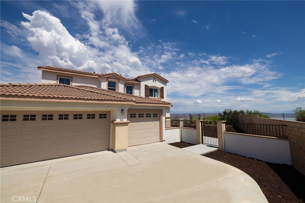 Property Photo:  29434 Canyon Valley Drive  CA 92530 