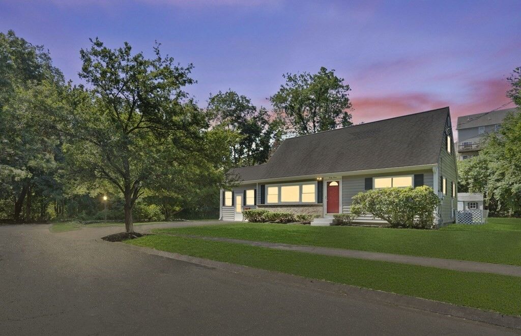Property Photo: 43 Vista Dr MA 01923
