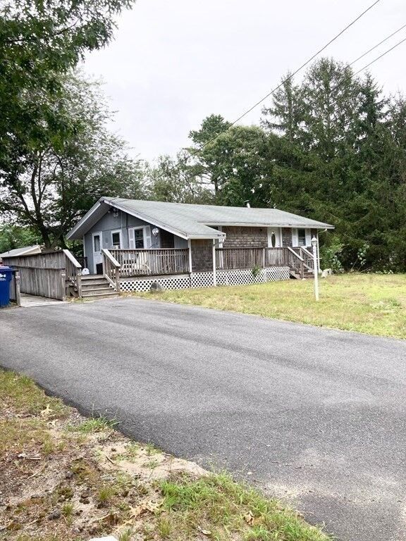 Property Photo: 11 Sandpiper Ter MA 02571