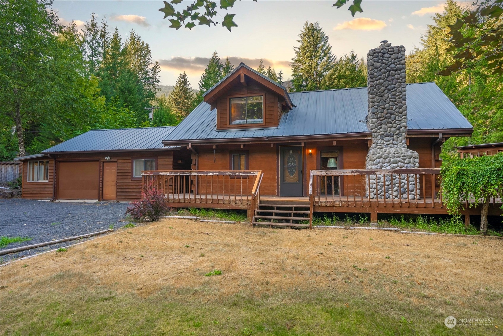 Property Photo:  35615 State Route 706 E  WA 98304 