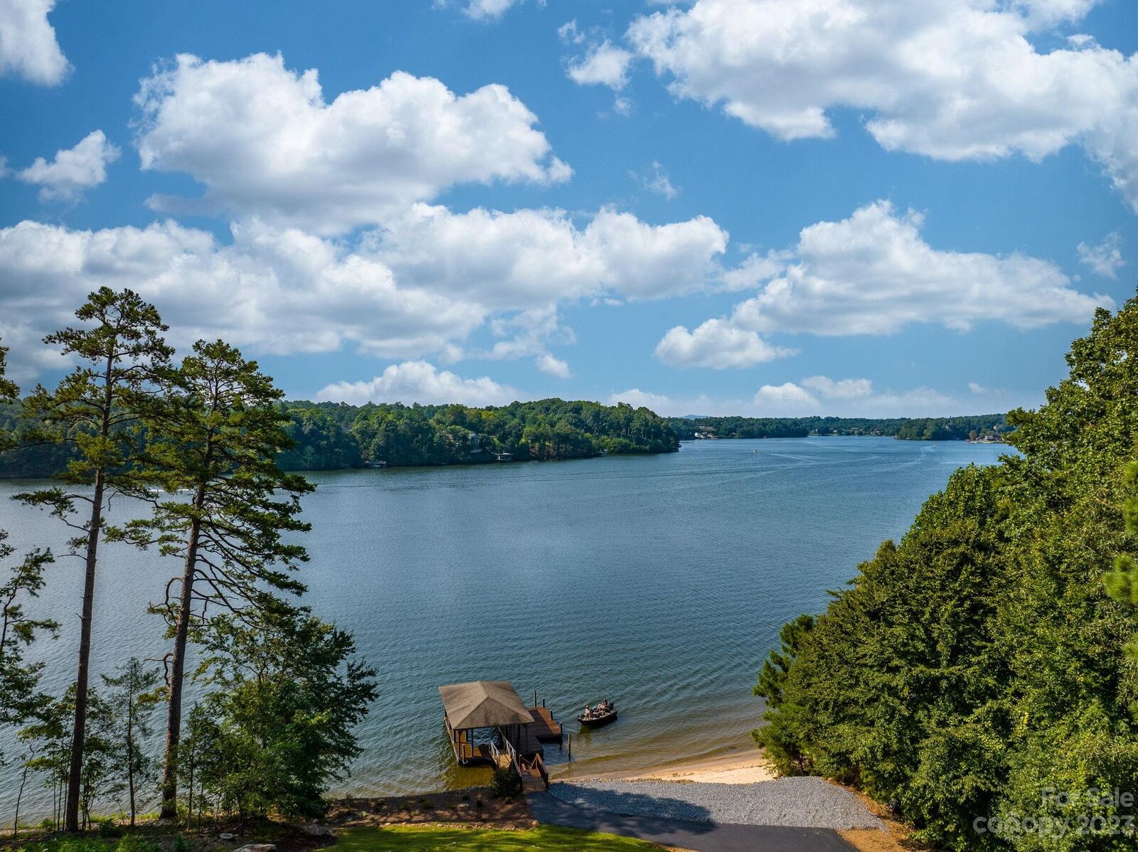 Property Photo: 6129 Plantation Pointe Drive NC 28630