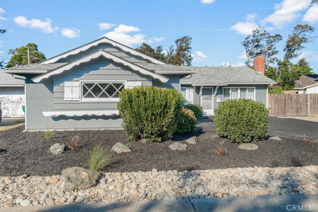 Property Photo:  1860 Pinecove Drive  CA 93405 