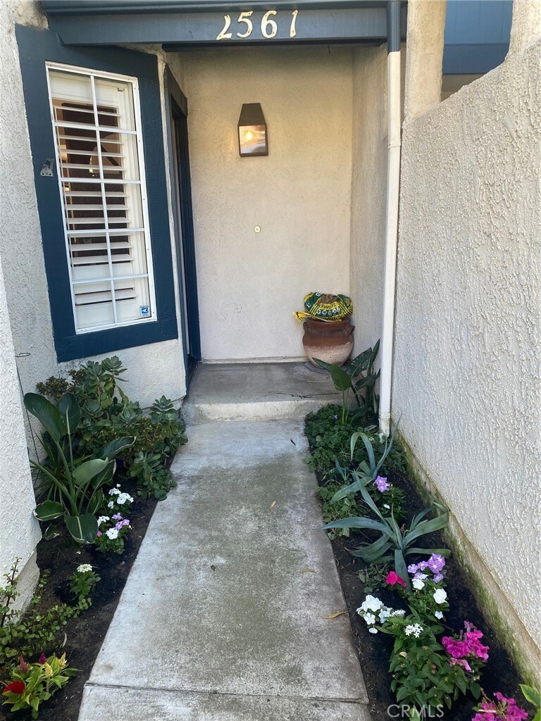 Property Photo:  2561 Mariner Cove  CA 93041 