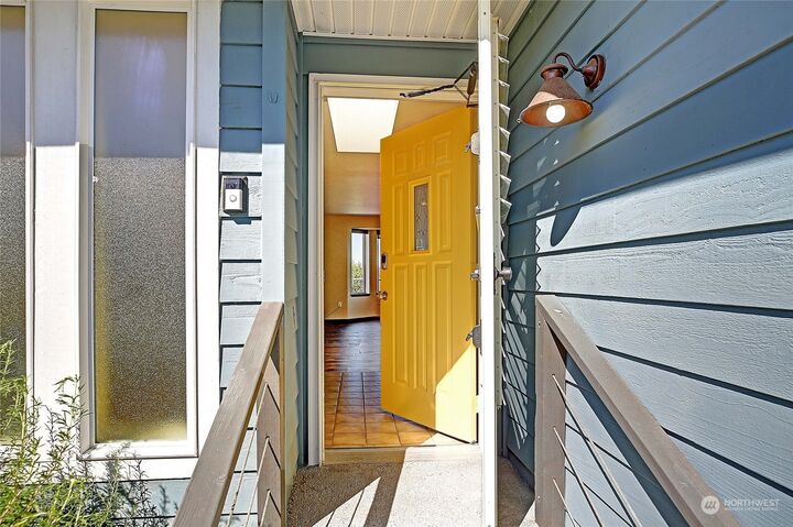 Property Photo:  1138  York Place  WA 98282 