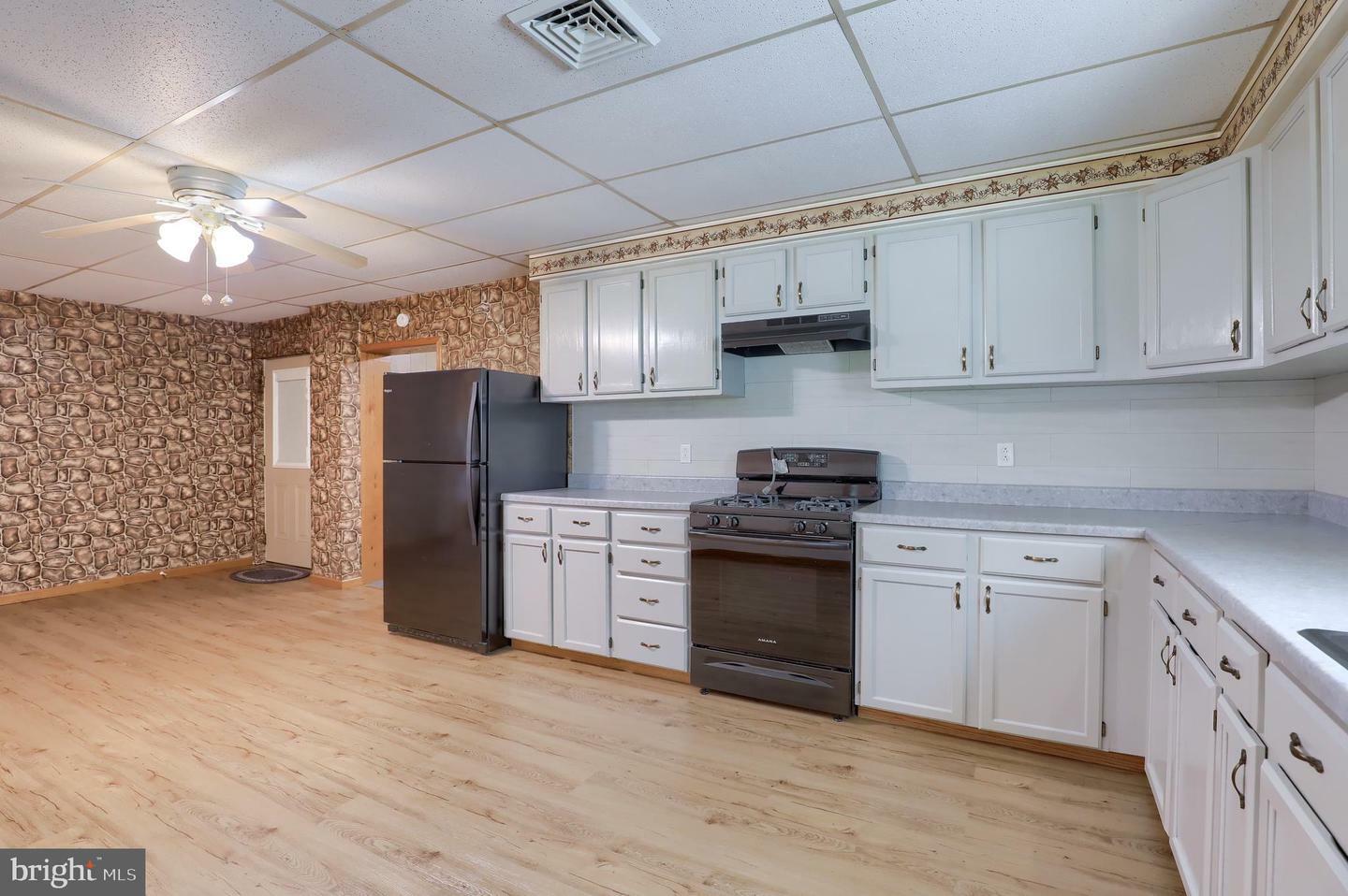 Property Photo: 862 River Road PA 17532