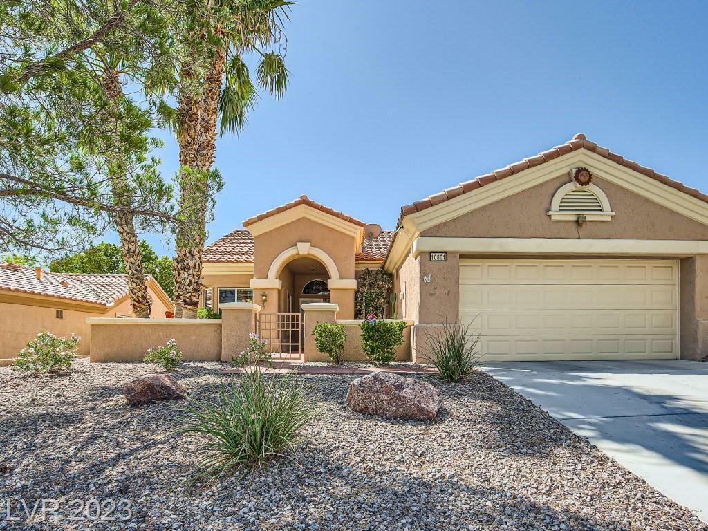 Property Photo:  10801 Mission Lakes Avenue  NV 89134 