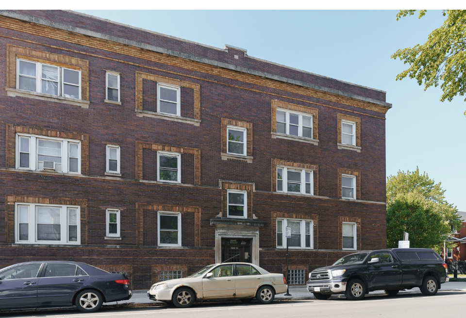 Property Photo: 2501 S Lawndale Avenue 10 IL 60623