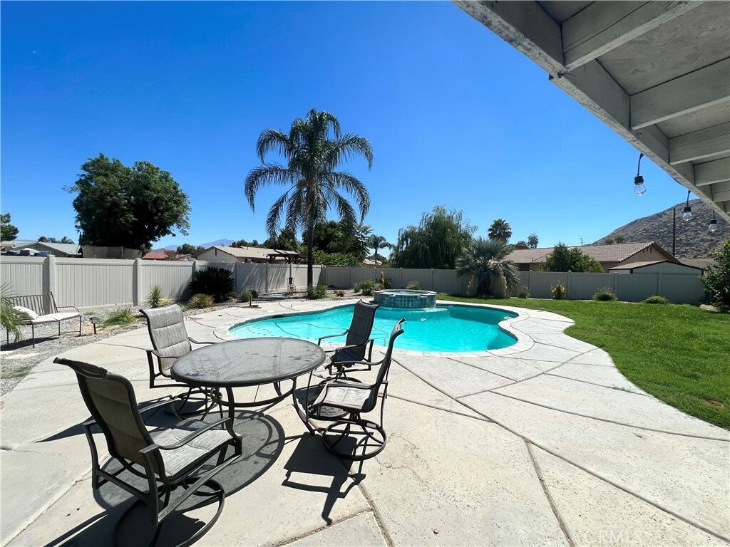 Property Photo:  28882 Brodiaea Avenue  CA 92555 