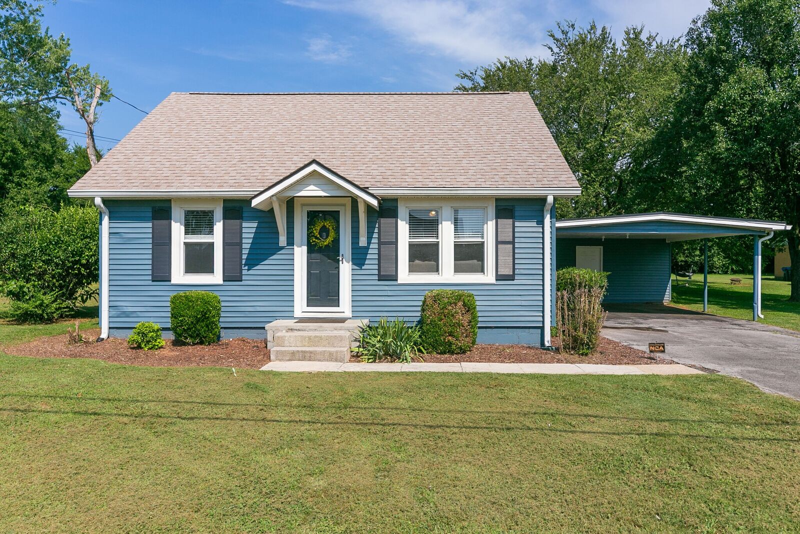 Property Photo:  208 Jakes Ave  TN 37130 