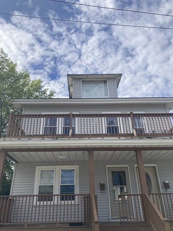 Property Photo: 52 Putnam 52 MA 02472