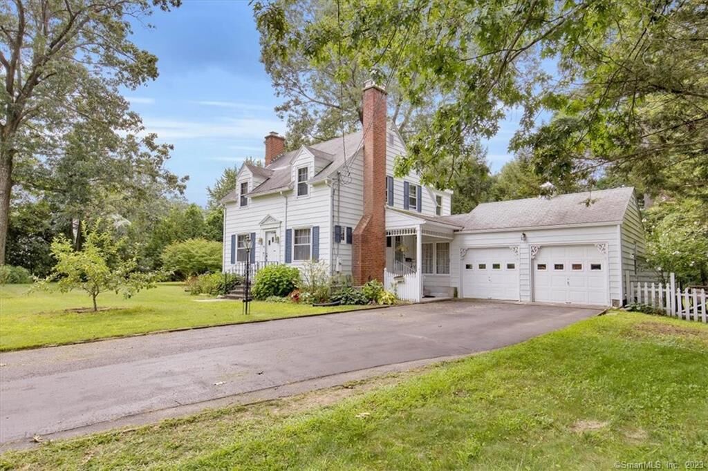 Property Photo:  9 Beverly Street  CT 06082 