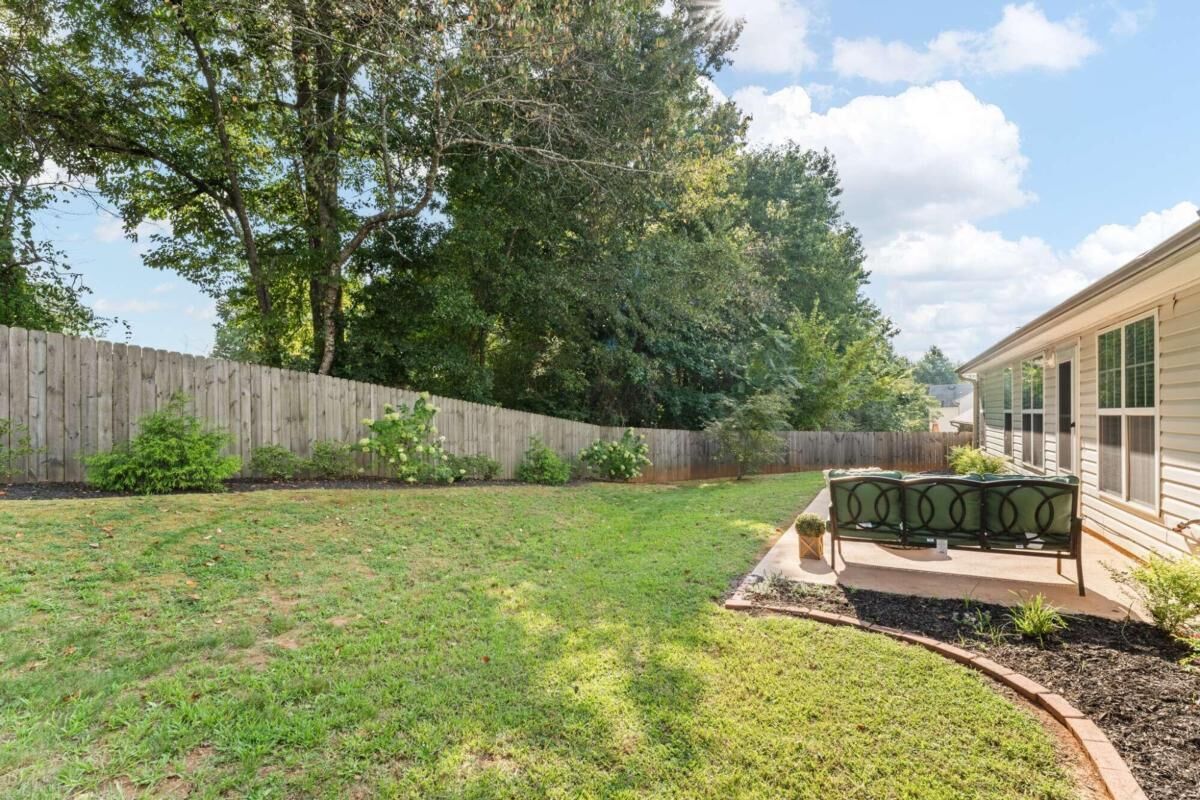 Property Photo: 221 Mount Laurel Drive GA 30132