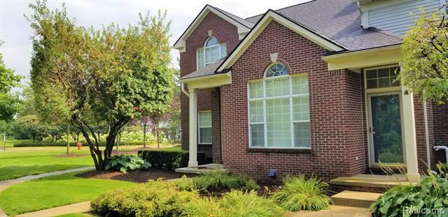 Property Photo:  10101 Jasmine Drive  MI 48390 