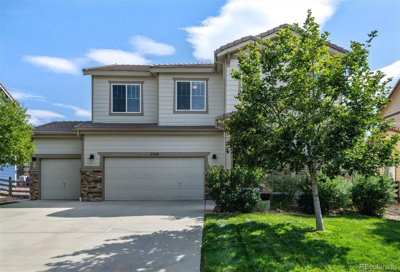 Property Photo:  21168 E Bellewood Drive  CO 80015 