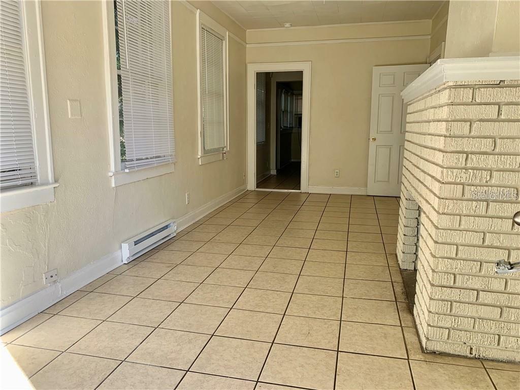 Property Photo: 833 11th Street N FL 33705