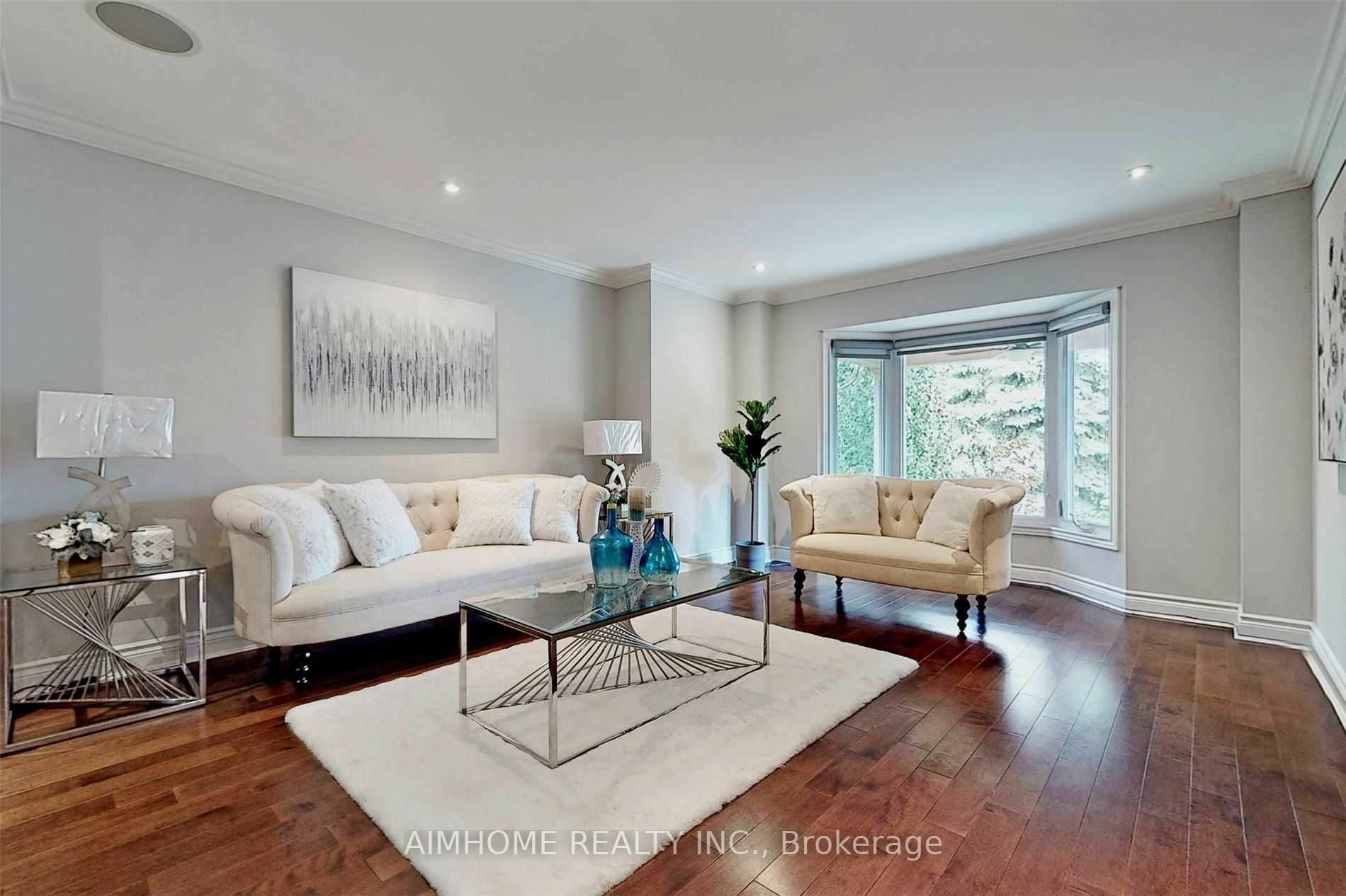 Property Photo:  5 Harmony Hill Cres  ON L4C8Z1 