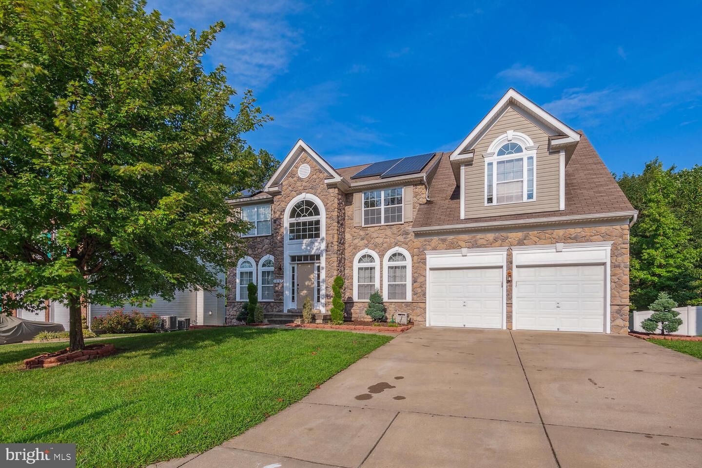 Property Photo:  10707 Quaking Aspen Way  MD 20735 