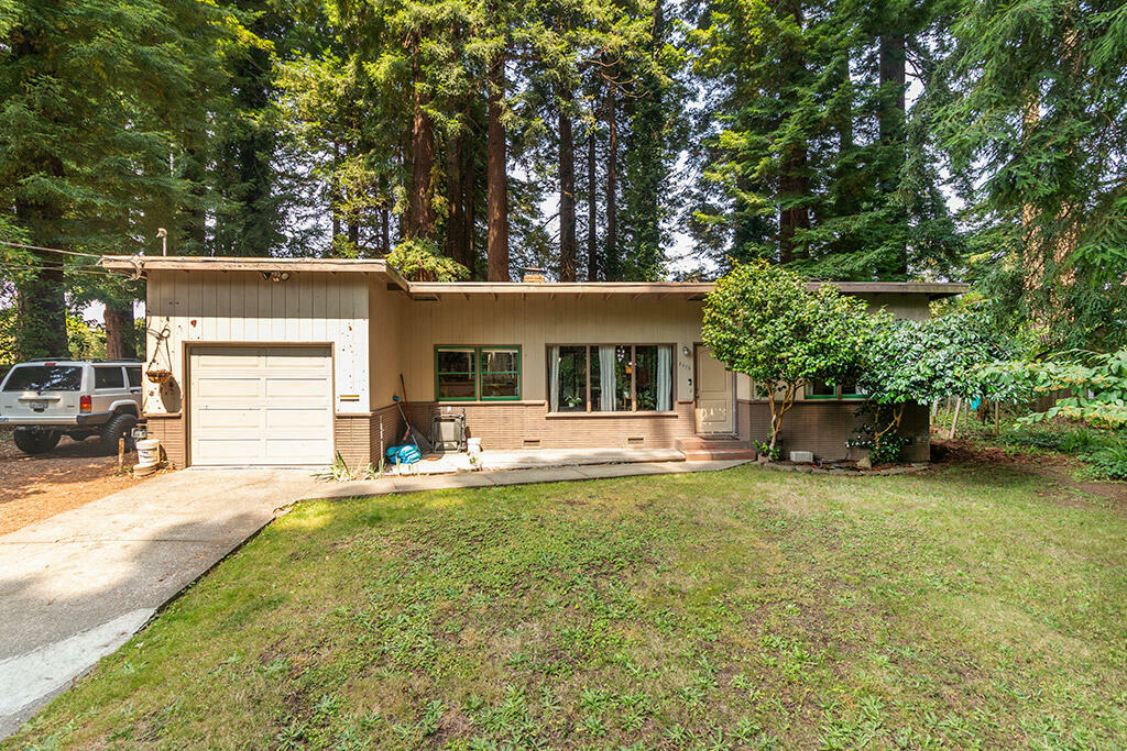 Property Photo:  2475 Bainbridge Street  CA 95503 