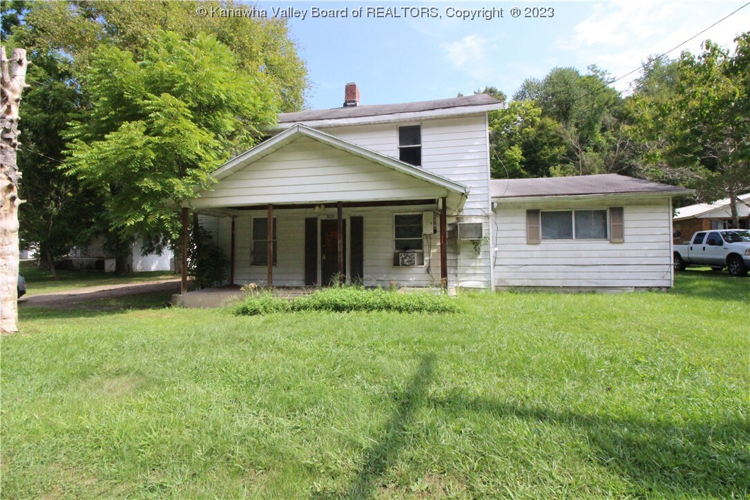 Property Photo: 3829 Green Valley Road WV 25701