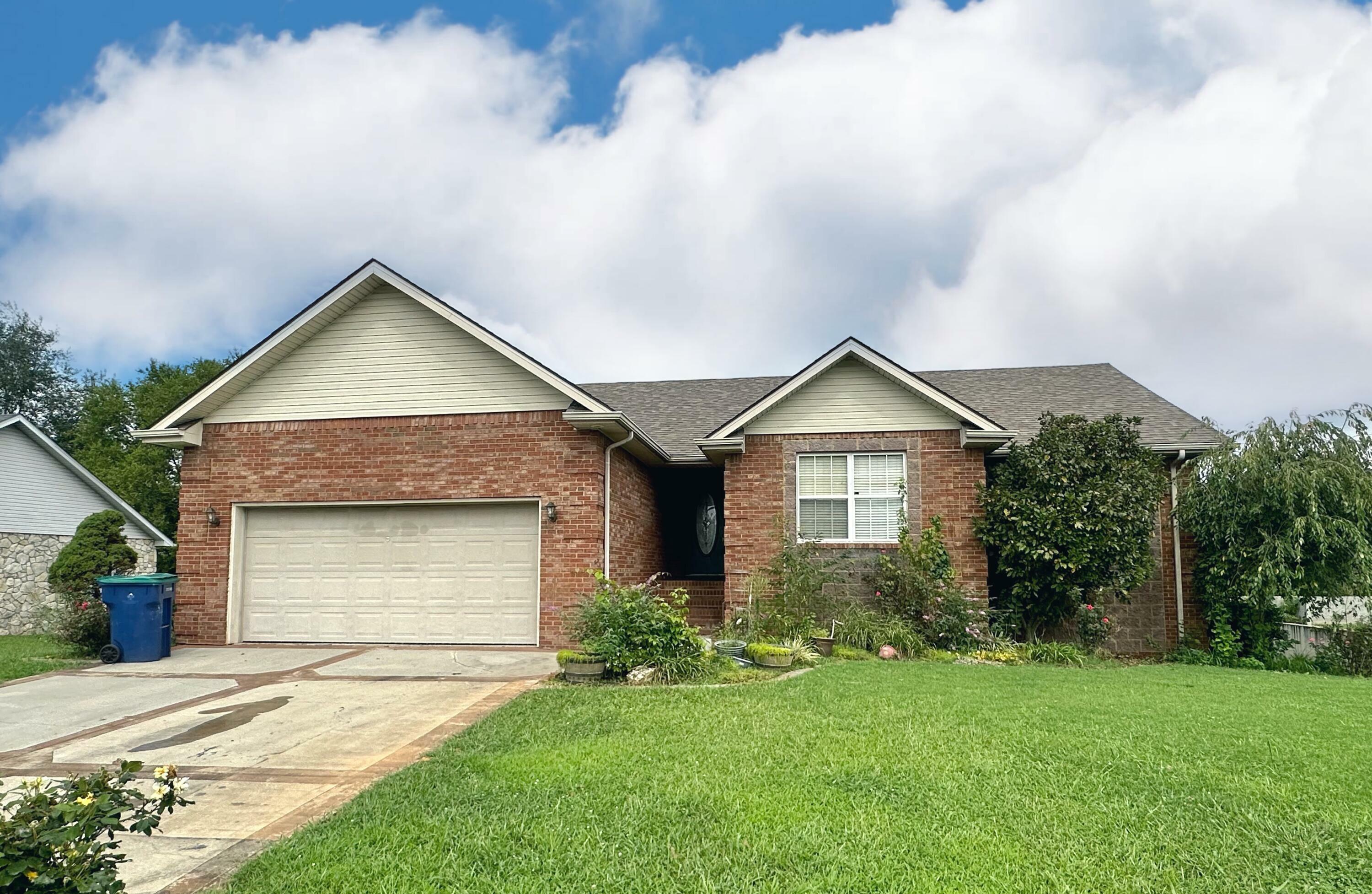 Property Photo:  132 Waterford Way  KY 42501 