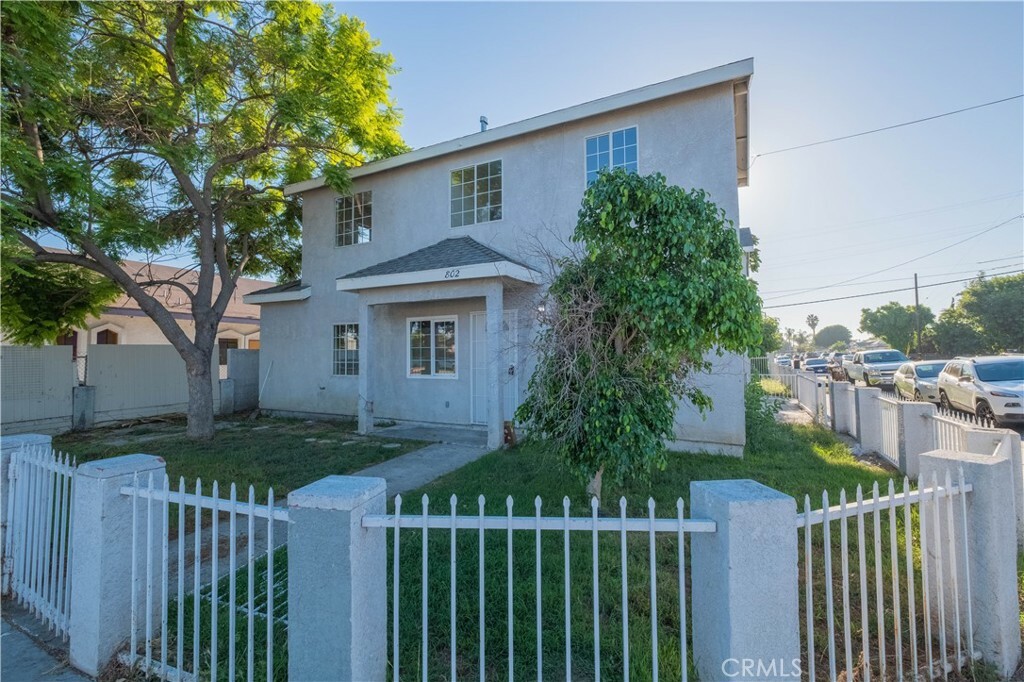 Property Photo:  802 W 134th Street  CA 90222 