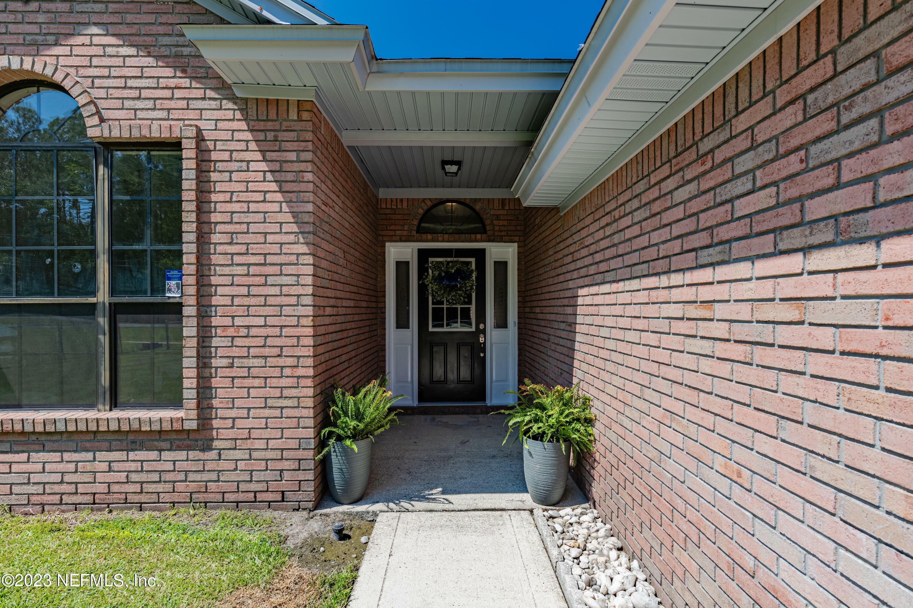 Property Photo: 10222 Old Kings Rd FL 32219