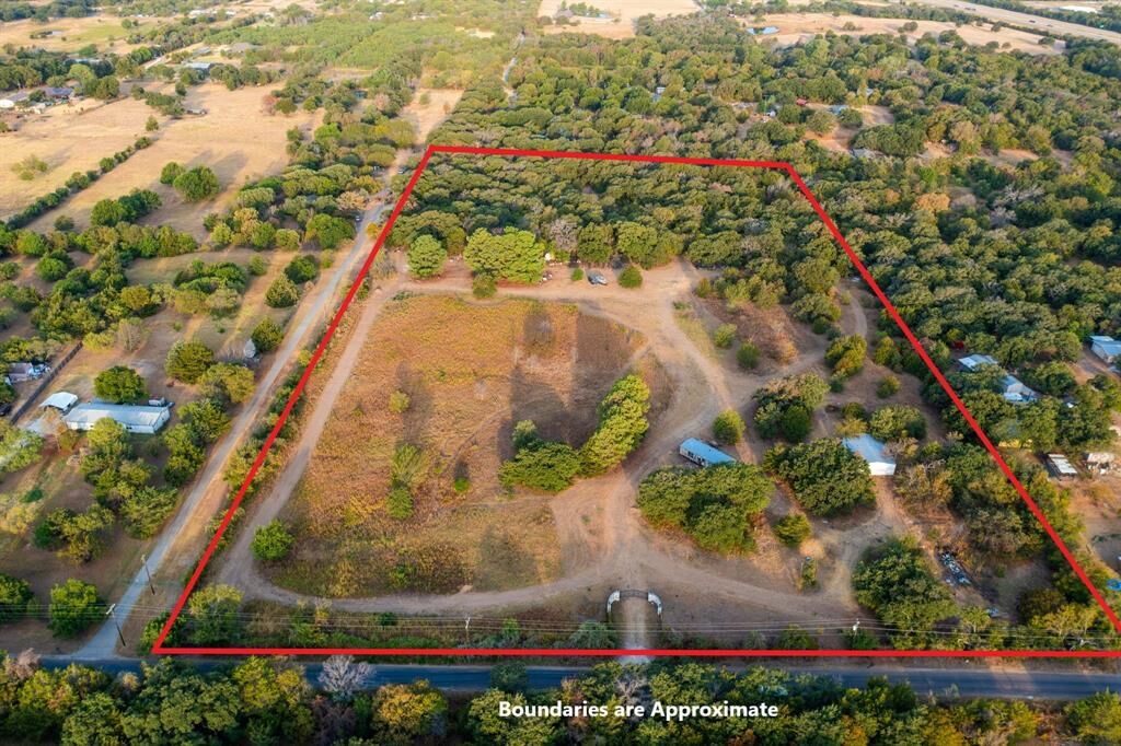 Property Photo:  529 County Road 805A  TX 76031 