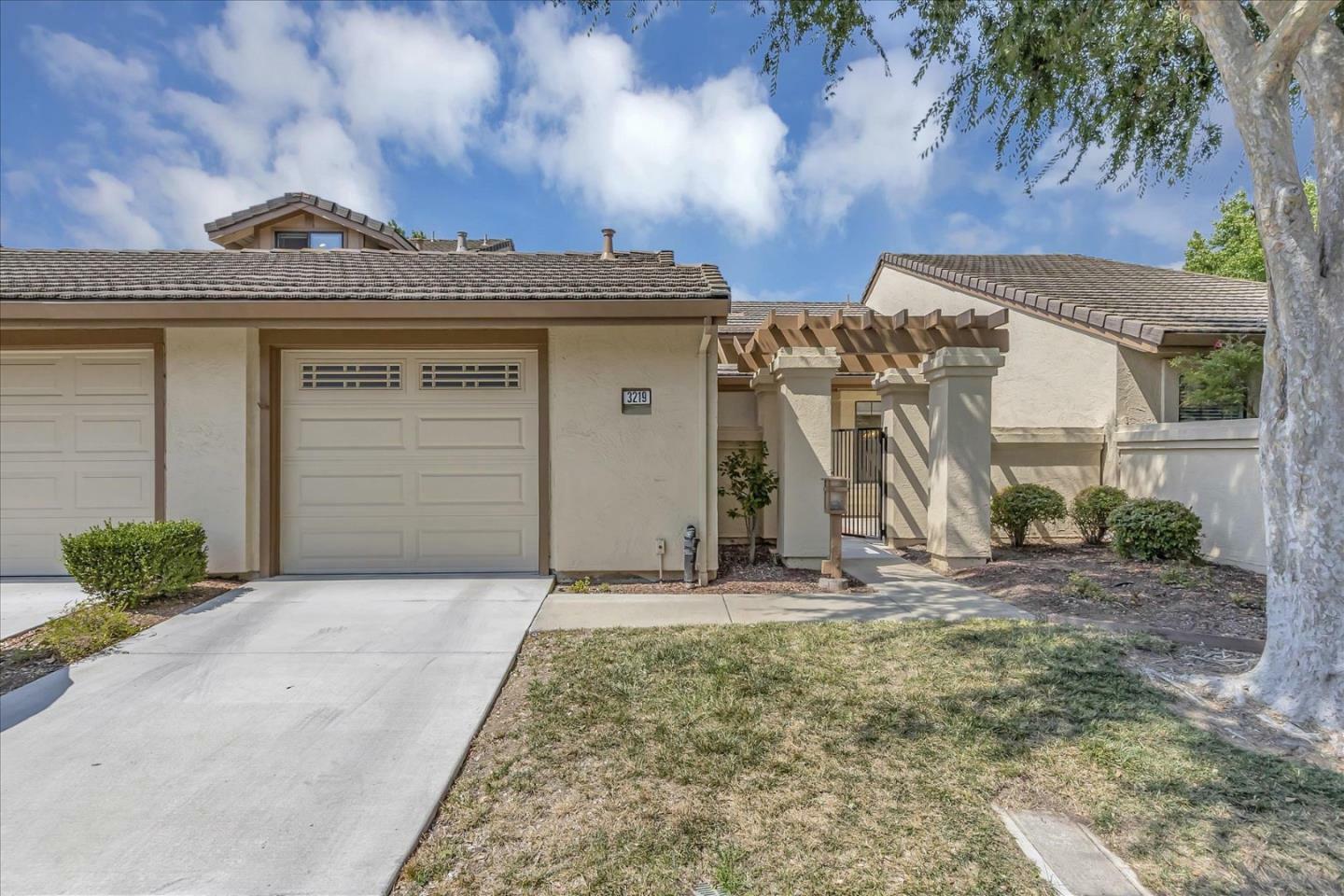 Property Photo: 3219 Lake Trasimeno Drive CA 95135