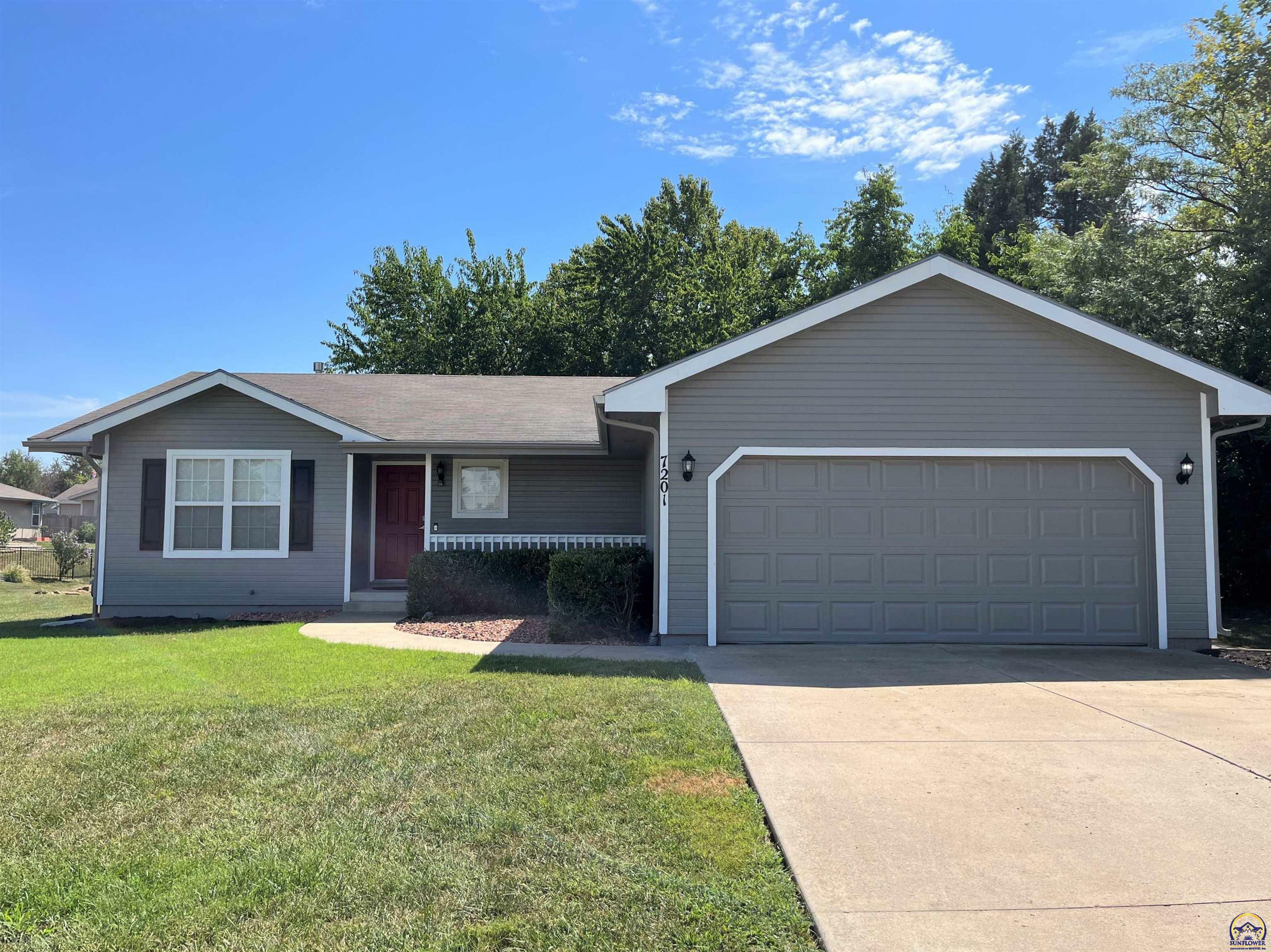 Property Photo:  7201 SW 18th St  KS 66615 