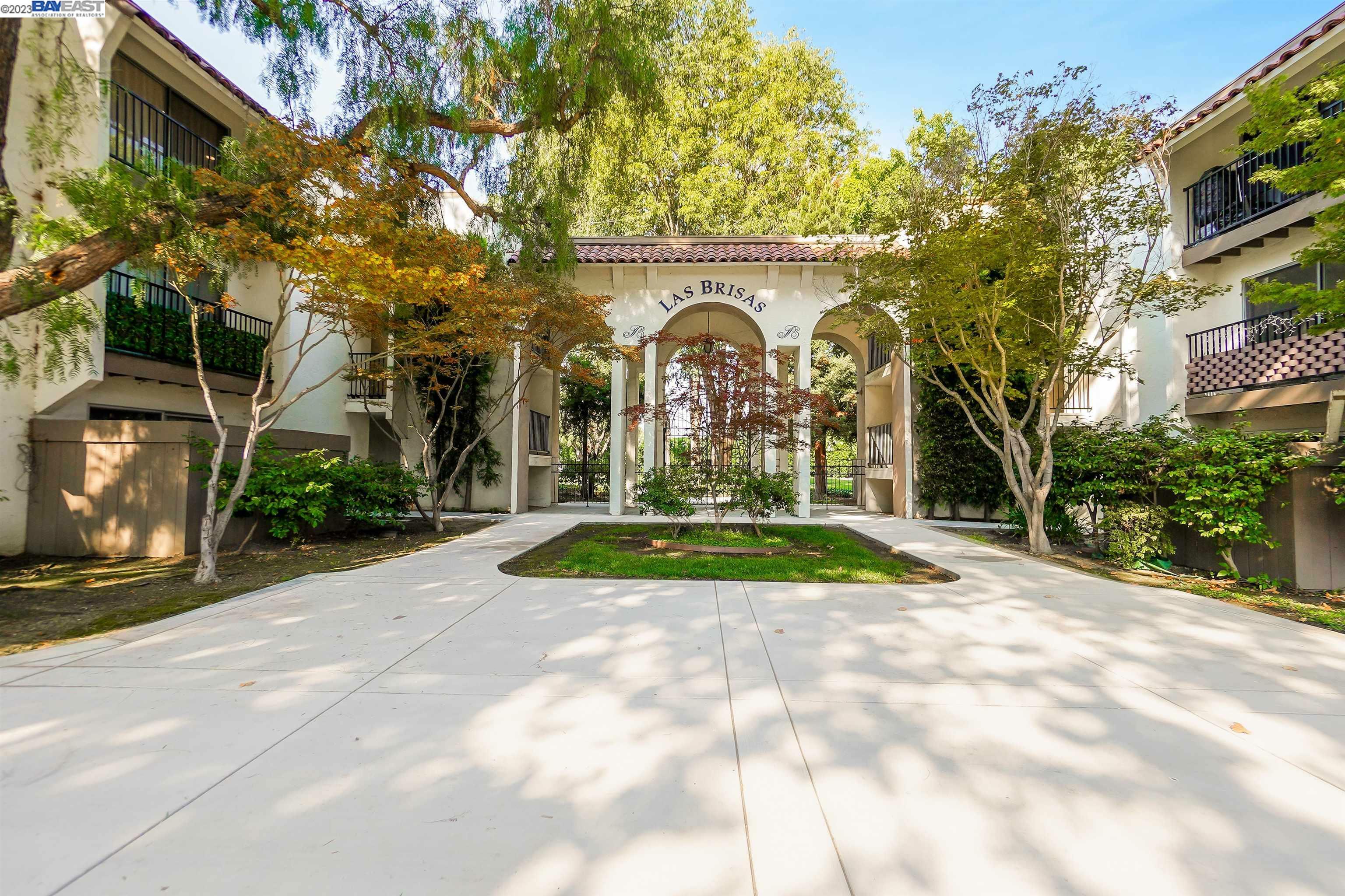 Property Photo: 1720 Halford Ave 321 CA 95051