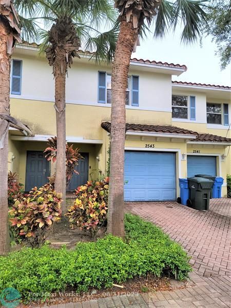 Property Photo:  2543 NW 31st Ct 2543  FL 33309 