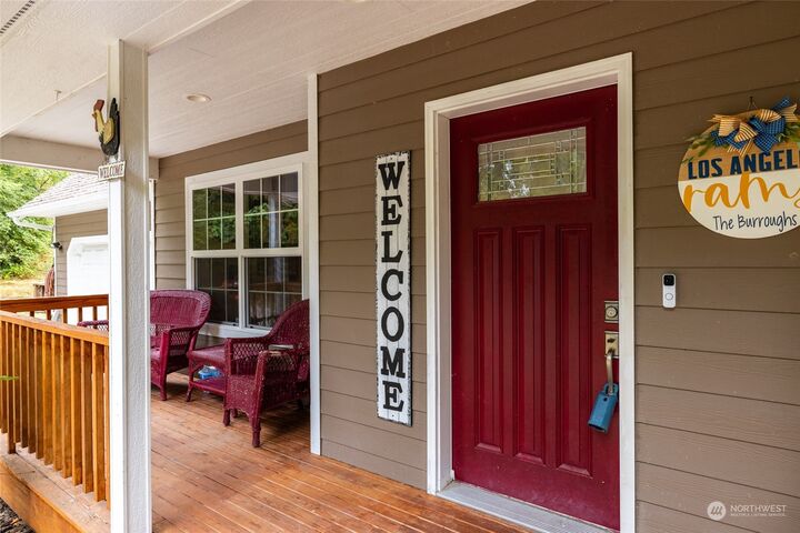 Property Photo: 835 Alger Cain Lake Road WA 98284