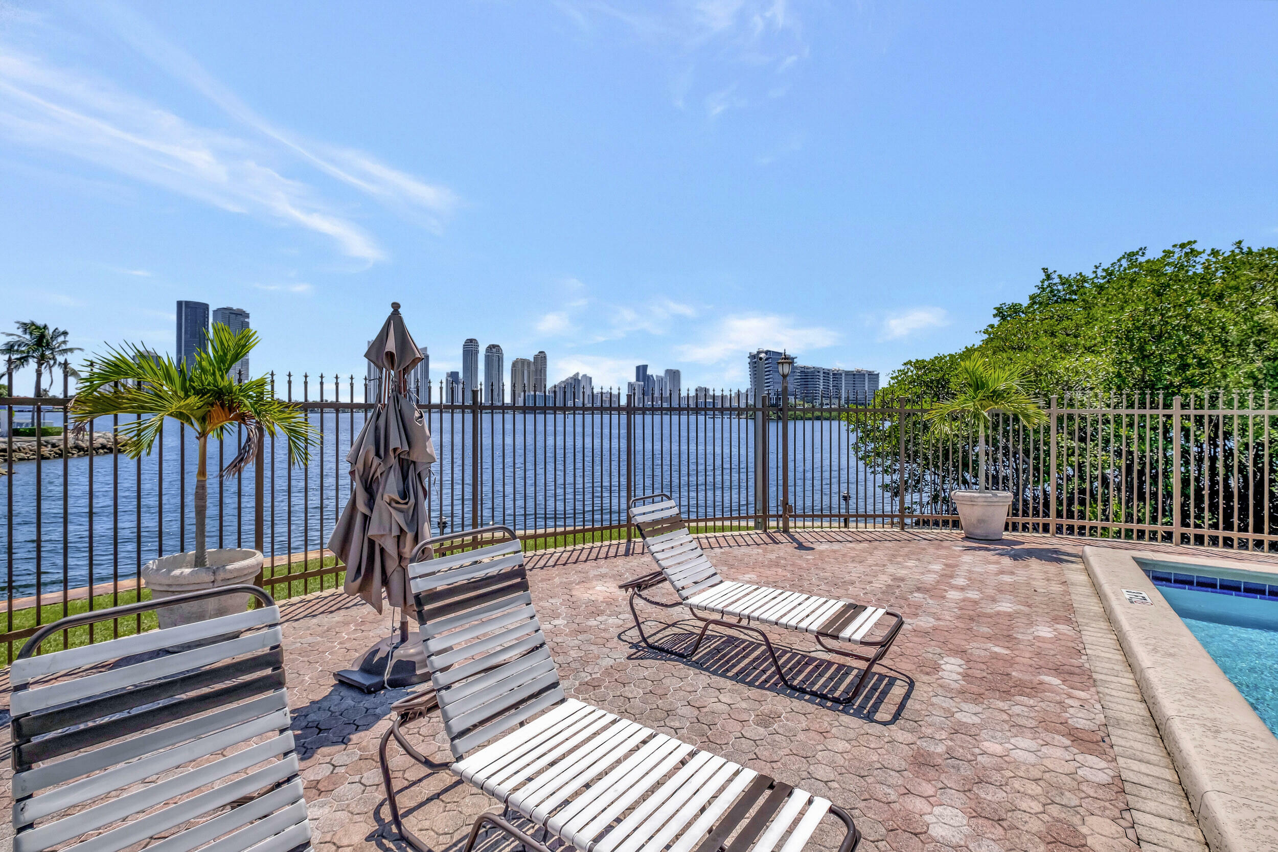 Property Photo: 3440 NE 192nd Street 2-R FL 33180