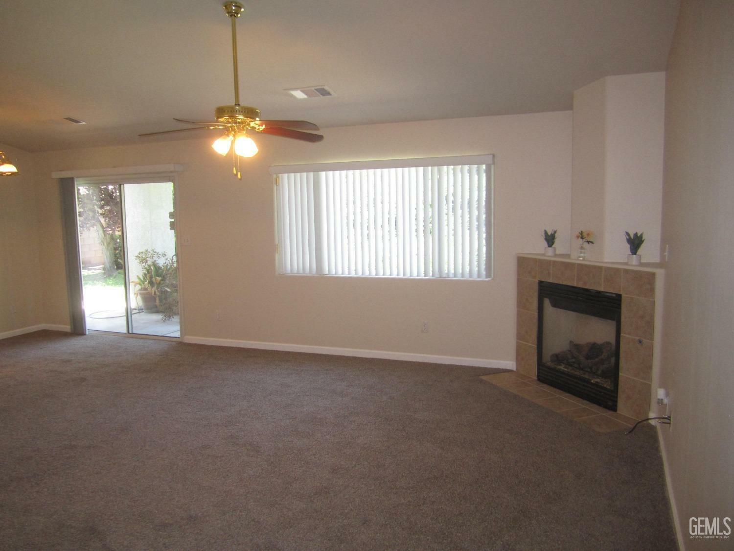 Property Photo: 10100 Grand View Summit Drive CA 93311