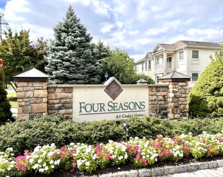 Property Photo: 1012 Holly Lane 1012 NJ 07009