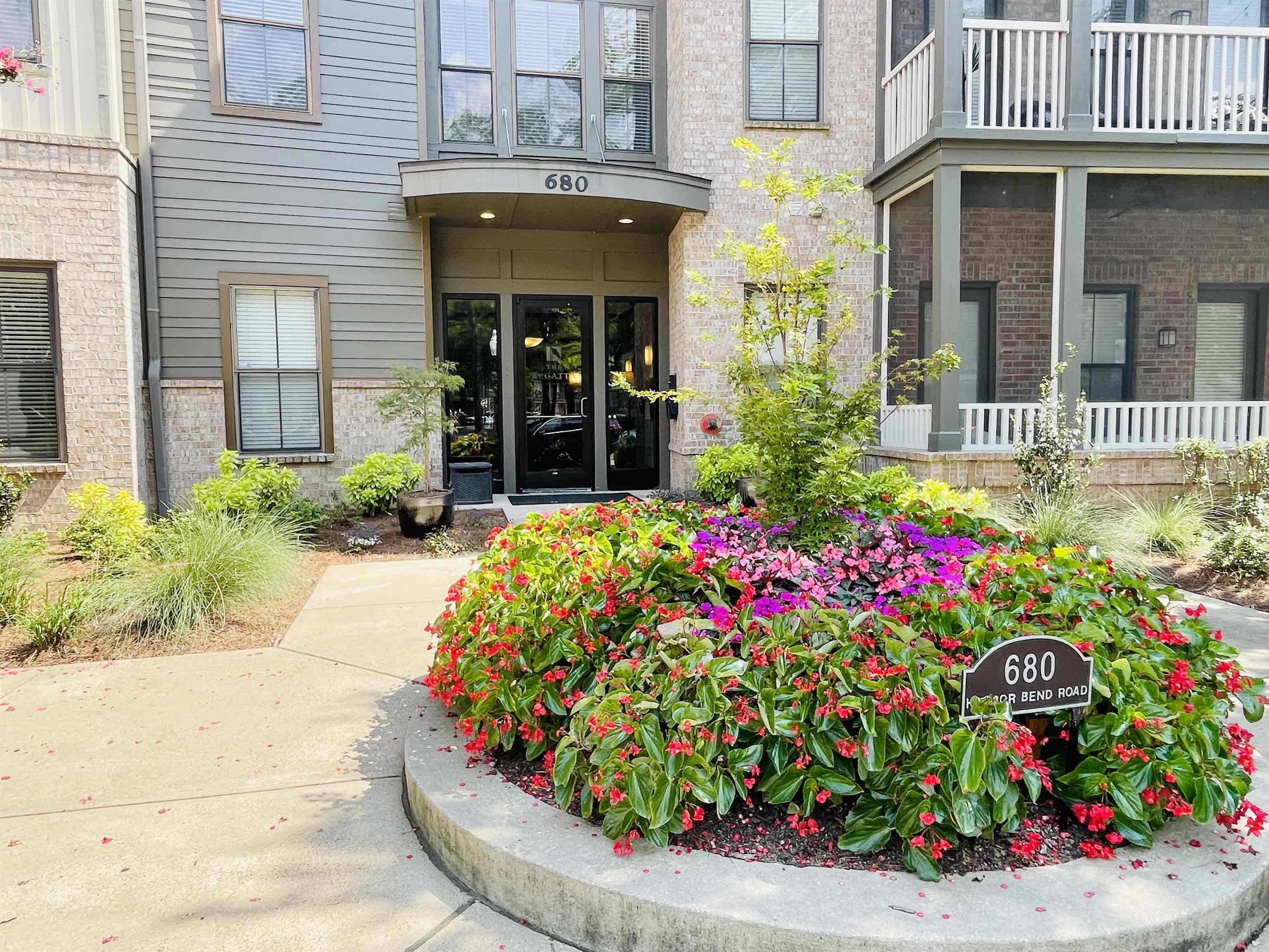 Property Photo: 680 Harbor Bend Blvd 206 TN 38103