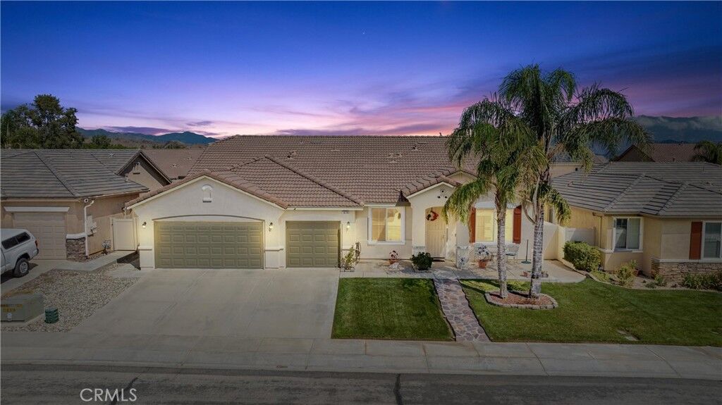 Property Photo:  1078 Waterleaf Court  CA 92223 