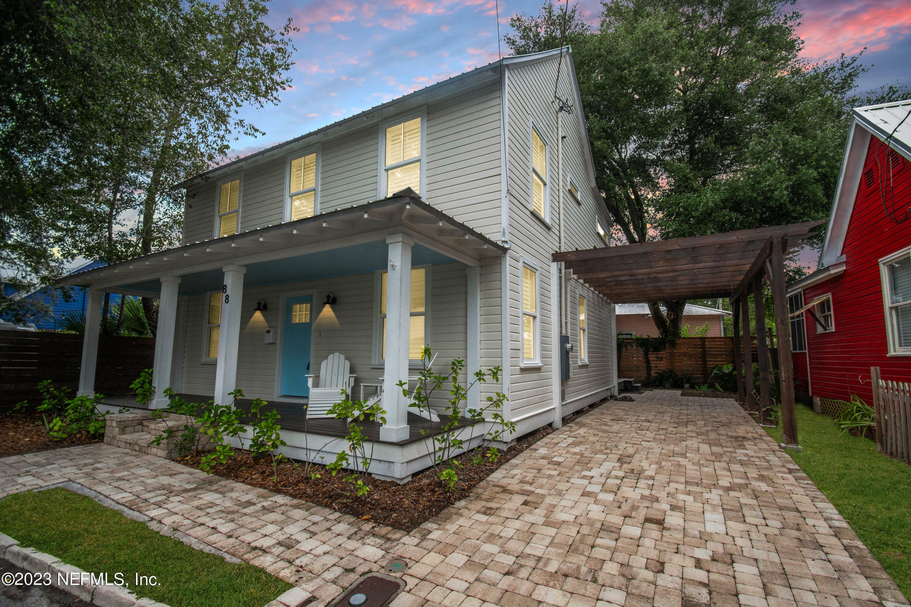 Property Photo:  88 Lincoln Street  FL 32084 