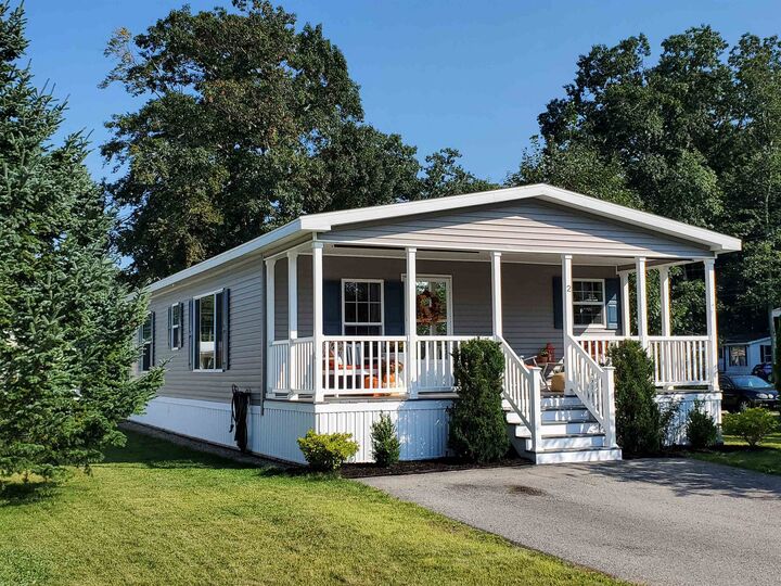 Property Photo:  2 Lilac Way  NH 03862 