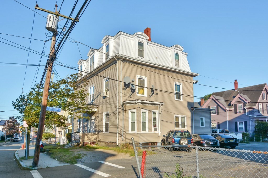 Property Photo:  164 Essex St  MA 01902 