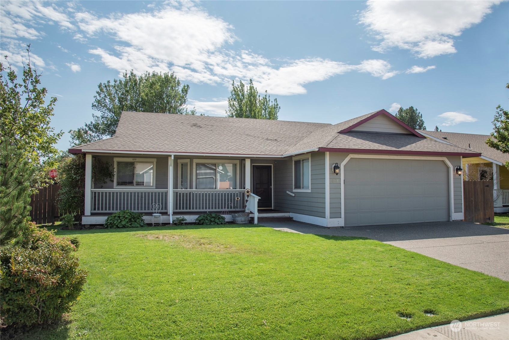 606 W Ravenswood Lane  Ellensburg WA 98926 photo