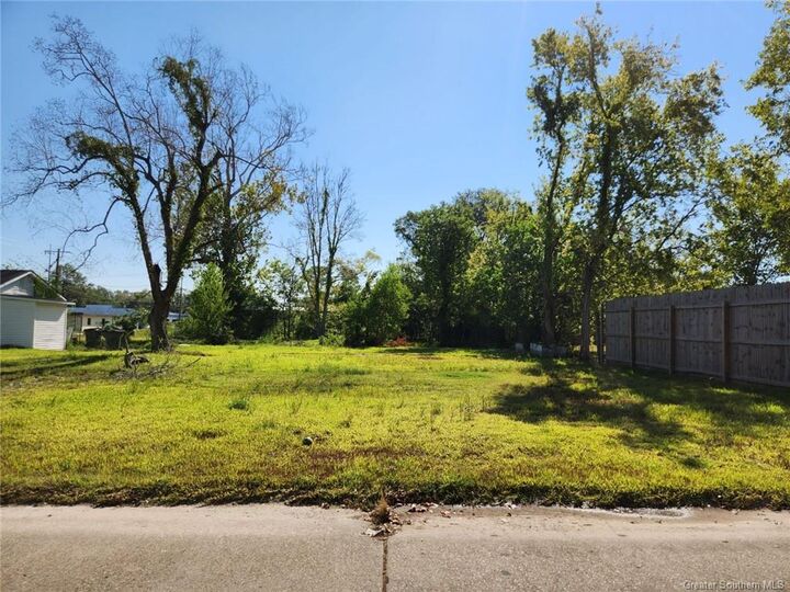 2101 Louisiana Avenue  Lake Charles LA  photo