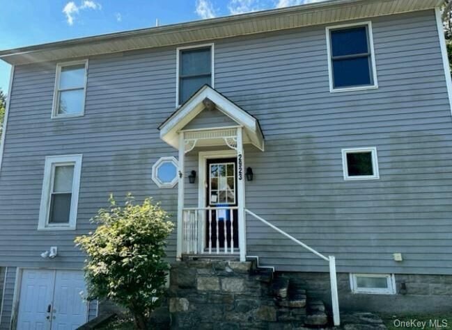 Property Photo: 2923 Hyatt Street NY 10598