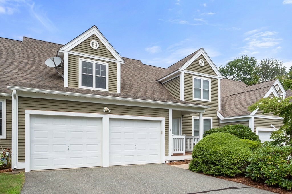 Property Photo: 4 Washington Court 4 MA 01569