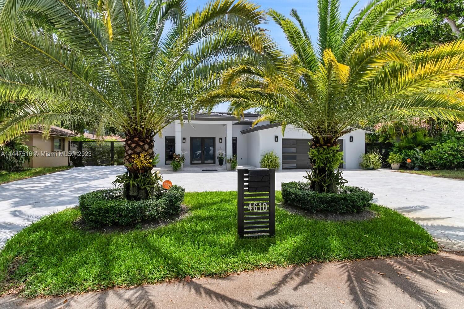 Property Photo: 4610 SW 13th St FL 33134
