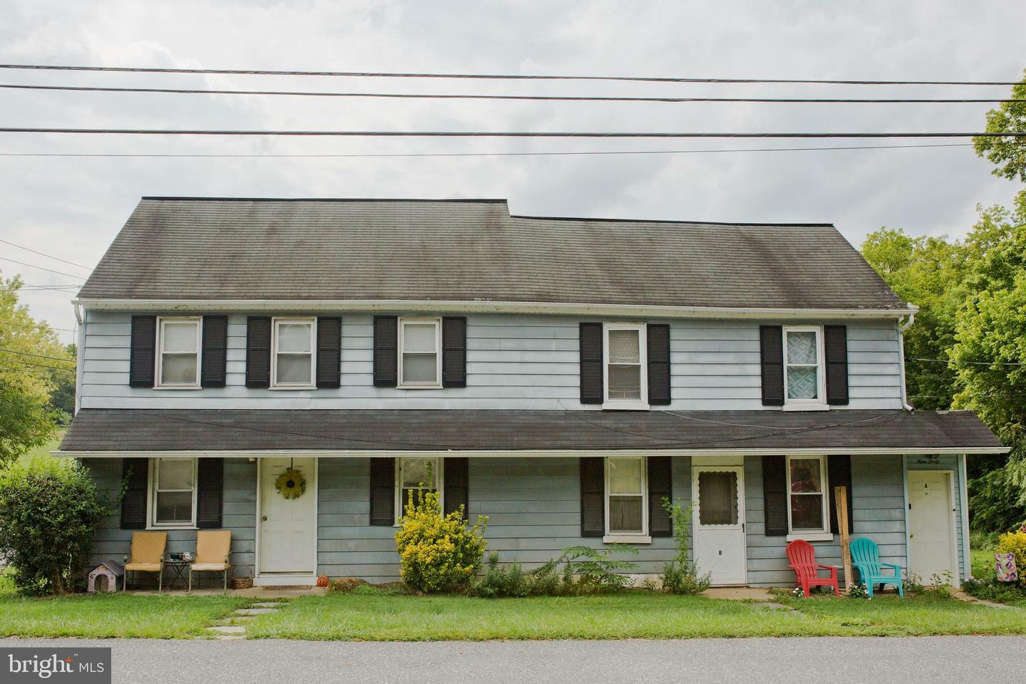 Property Photo:  940 Lampeter Road  PA 17602 