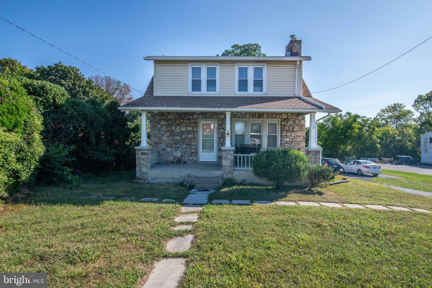 Property Photo:  232 S Progress Avenue  PA 17109 