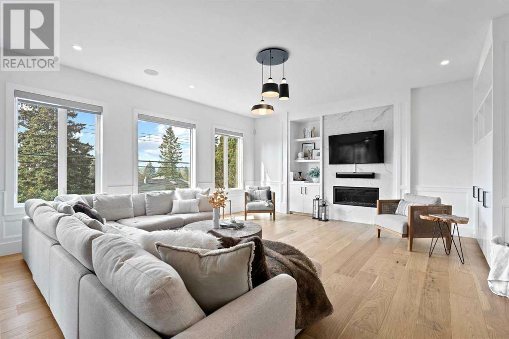 Property Photo: 85 Capri Avenue Northwest AB T2L0G9