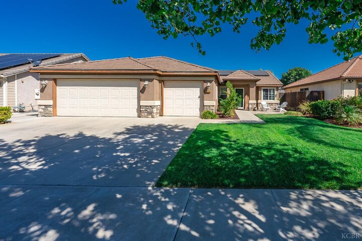 1374 Semillon Street  Hanford CA 93230 photo