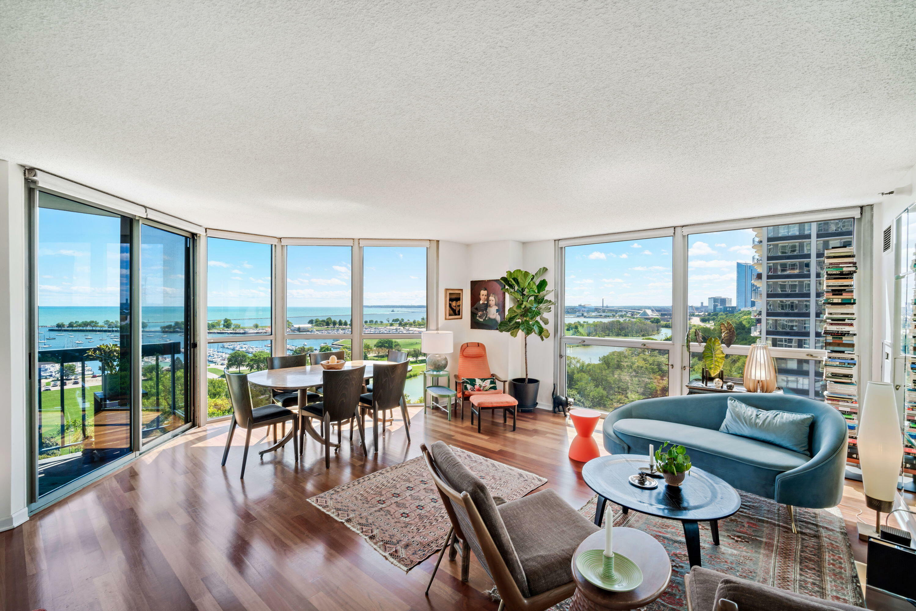 Property Photo: 1660 N Prospect Ave 809 WI 53202
